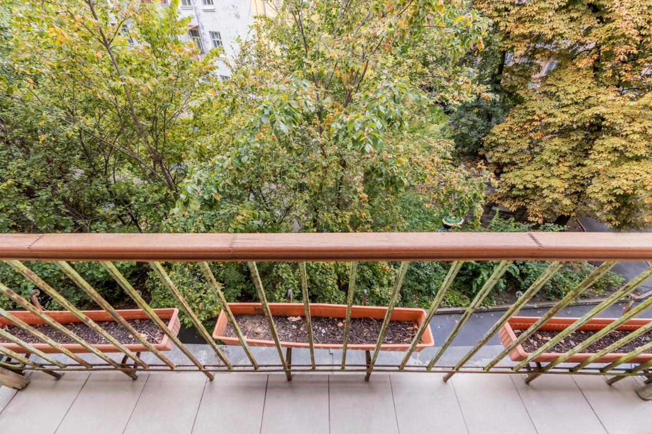 Уютная Квартира На Печерске Kyiv Exterior photo